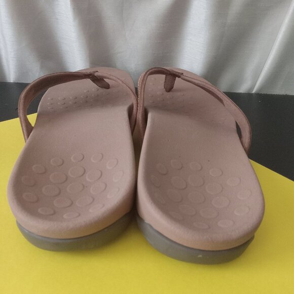 Vionic Brown Sandals/Flip Flops "Aliza" - Womens Size 11 - Picture 6 of 6